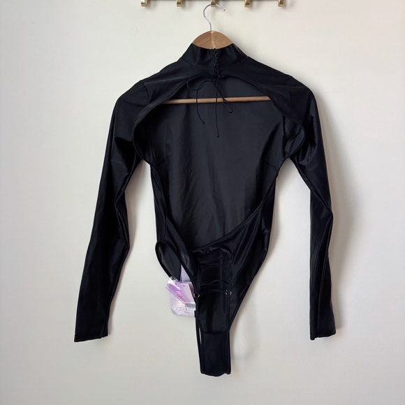 Savage Not Sorry Long Sleeve Open Back Glissenette Teddy Medium Black NEW NWT - Picture 6 of 12